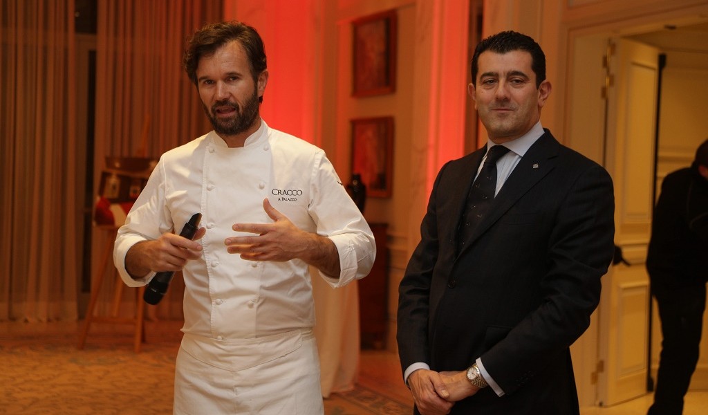 Menu Di Natale Cracco.Msc Carlo Cracco Firma Il Menu Di Natale Pazzo Per Il Mare Cruise Magazine